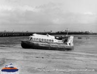 SRN6 with Hovertravel -   (The <a href='http://www.hovercraft-museum.org/' target='_blank'>Hovercraft Museum Trust</a>).
